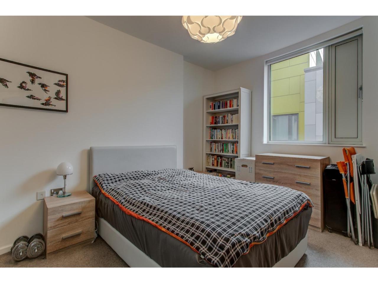 Stylish And Charming Apt For Up To 4, Manchester Apartamento Exterior foto
